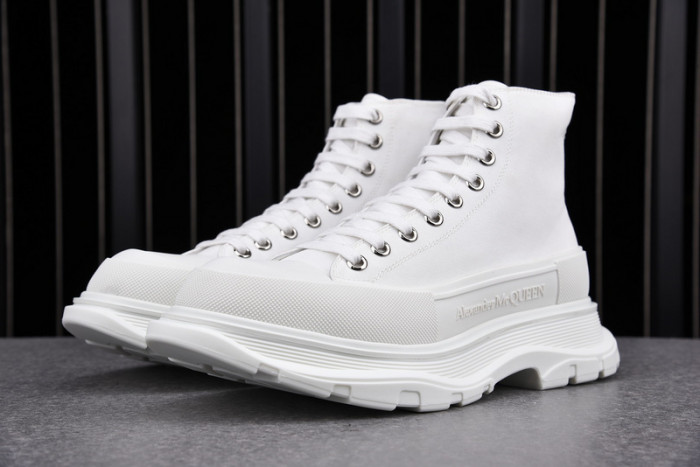 A1exa*der Mcqv*en SNEAKERS