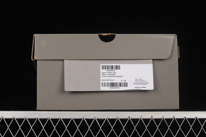 blcg sneaker triple.s sneakers w2fw14700