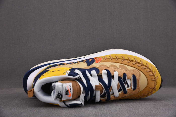 sacai x jean paul gaultier x nike vaporwaffle dh9186-200