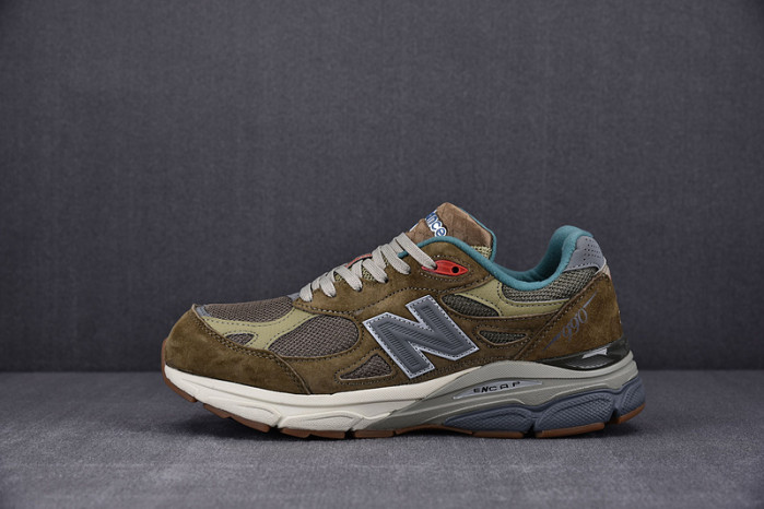 new b*lance bodega m990d3