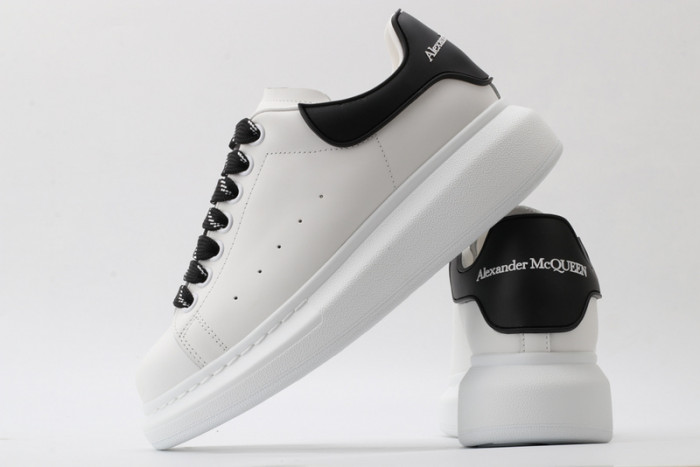 A1exa*der Mcqv*en SNEAKERS MC5563-029