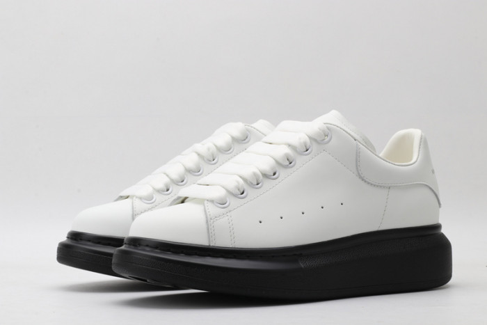 A1exa*der Mcqv*en SNEAKERS MC5563-041