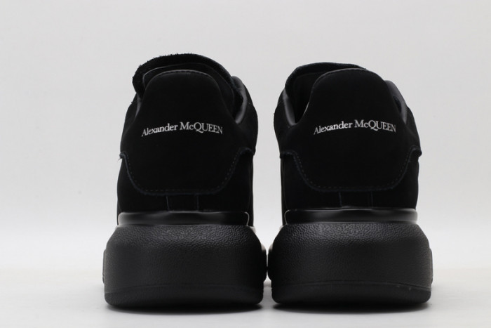 A1exa*der Mcqv*en SNEAKERS MC5563-082