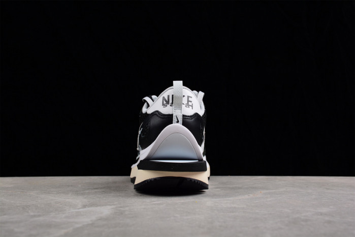 sacai x vaporwaffle ''black white'' cv1363-001