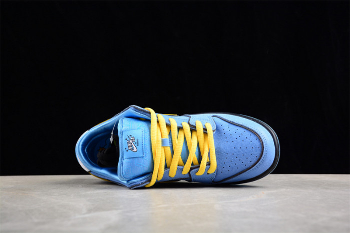 the powerpuff girls x nike dunk low pro sb qs 