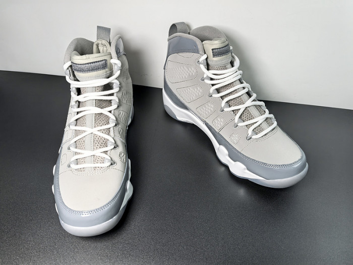 Air Jordan 9 Retro 