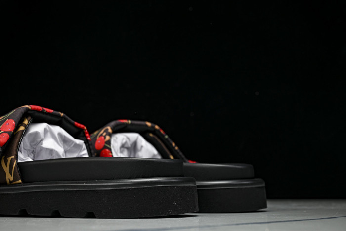 1*V SLIPPERS 11V0107-097