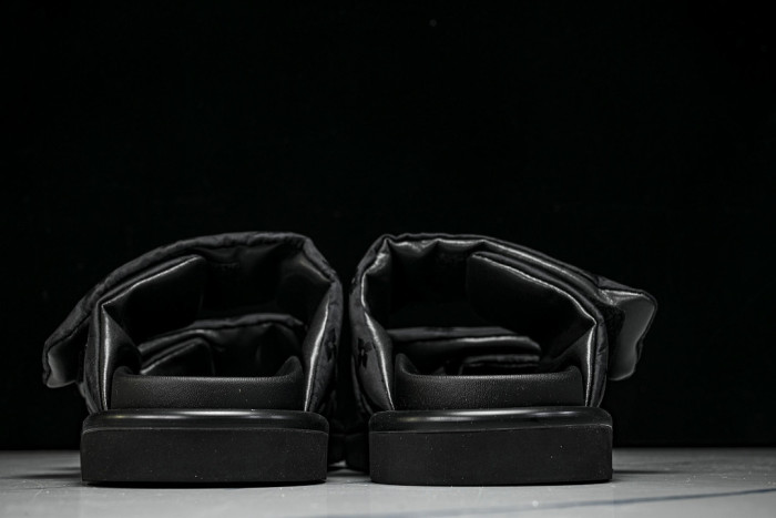 1*V SLIPPERS 11V0107-101
