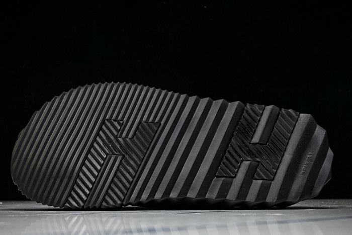He*mes Slide CU526-2178