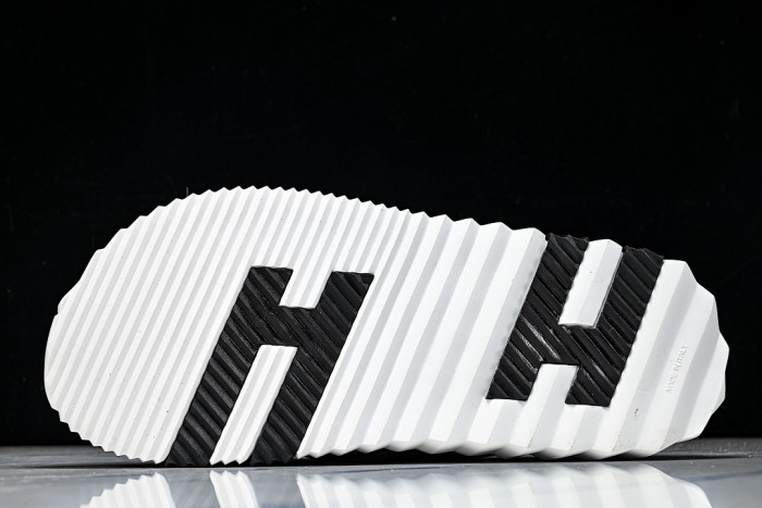 He*mes Slide CU526-2179