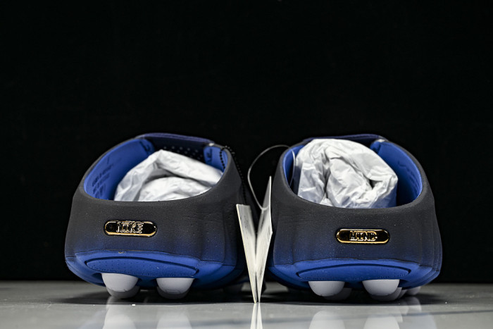 Nike Mind 001 