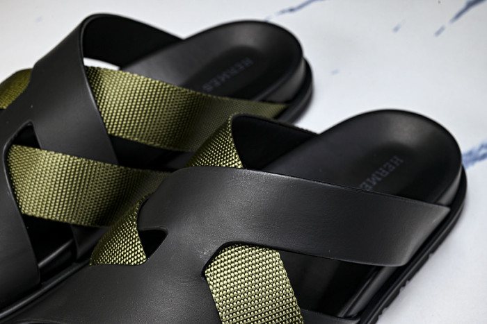 He*mes Slide CU526-2194