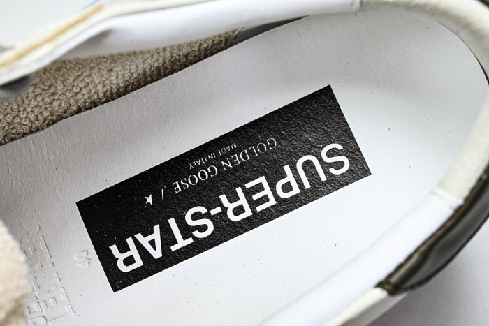 G01den G003e SNEAKERS GGS00048