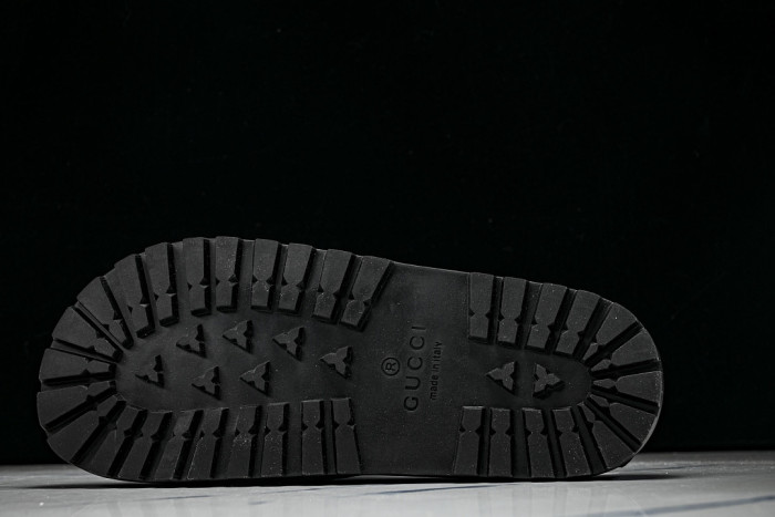 Gv*c SLIPPERS GU568-006