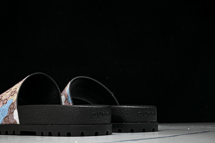 Gv*c SLIPPERS GU568-132