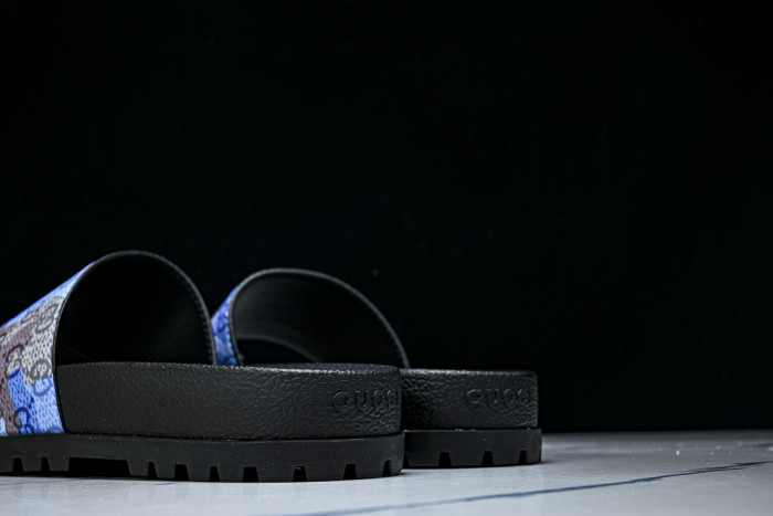 Gv*c SLIPPERS GU568-134