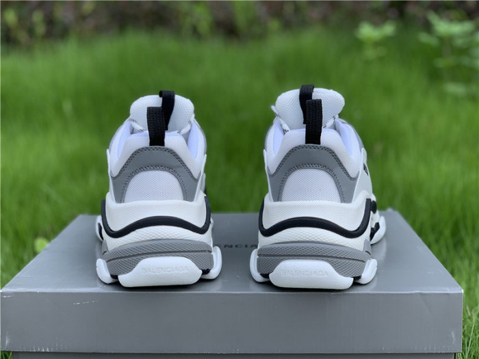 blcg sneaker triple.s sneakers bl5632-011
