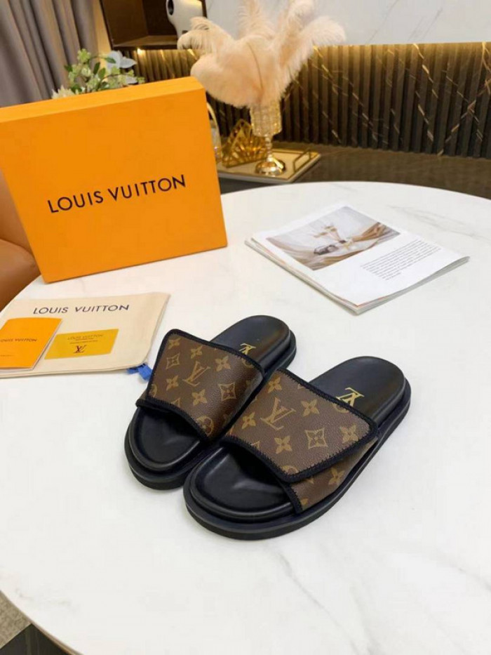1*V SLIPPERS 11V0107-025
