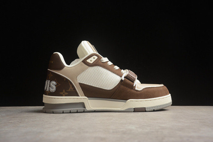 1V SNEAKERS 1V0425-226