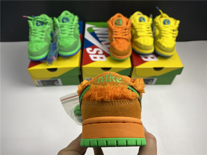 kids grateful dead x nike sb dunk low “green bear”