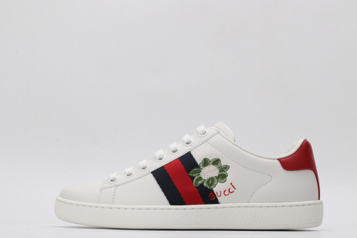 gucc ace embroidered low-top sneaker