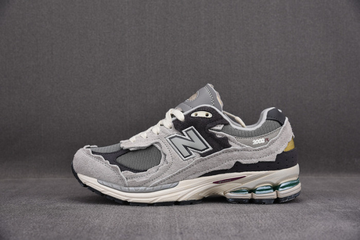 new balance 2002r protection pack rain cloud m2002rda