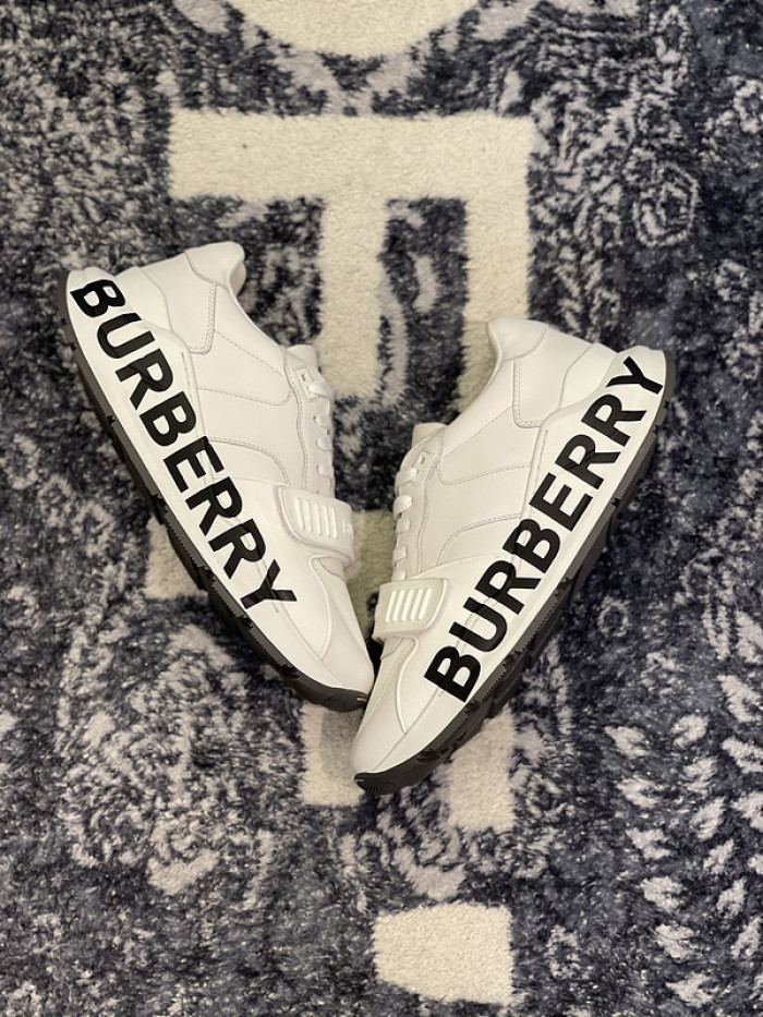 bby sneaker by0072