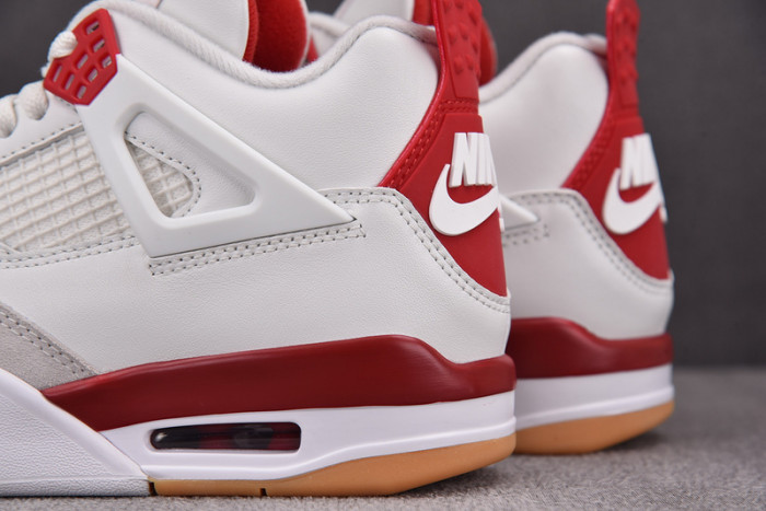 Nike SB x Air Jordan 4 Retro SP