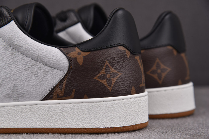 1V SNEAKERS 1V0425-313