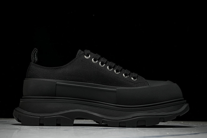 A1exa*der Mcqv*en SNEAKERS MC5200506