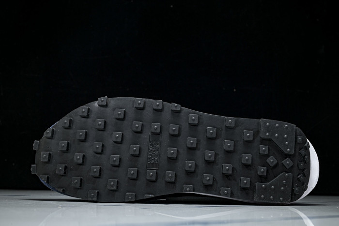 Fragment Design x sacai x Nike LDV Waffle 