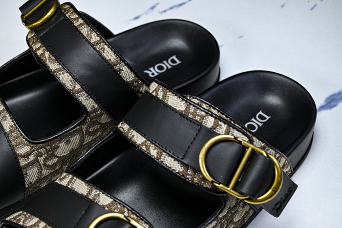 D10r SLIPPERS DS258-093