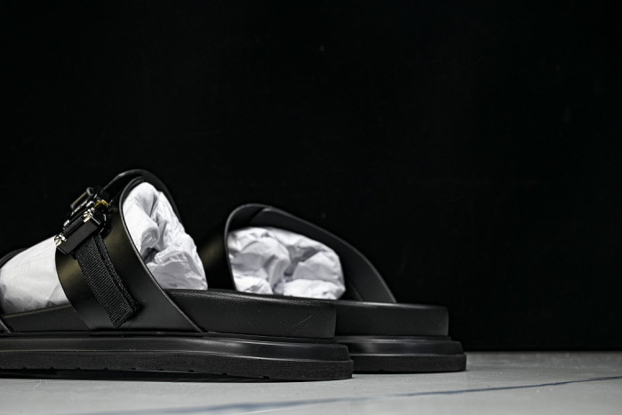 D10r SLIPPERS DS258-087