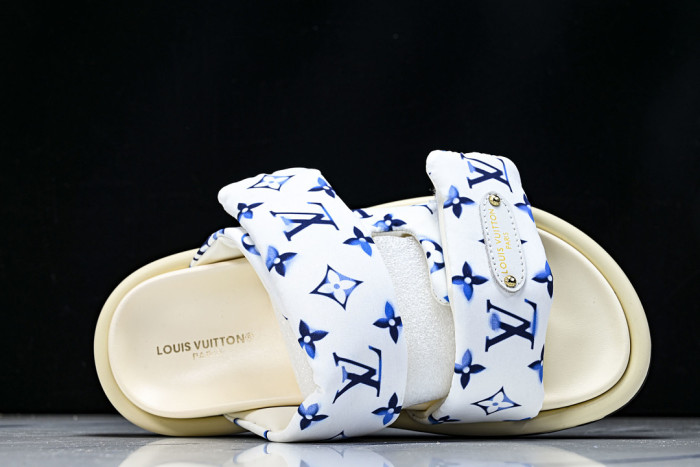 1*V SLIPPERS 11V0107-113
