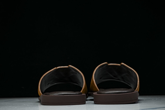 1*V SLIPPERS 11V0107-150