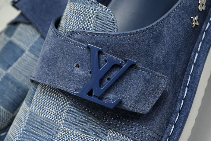 1*V SLIPPERS 11V0107-151