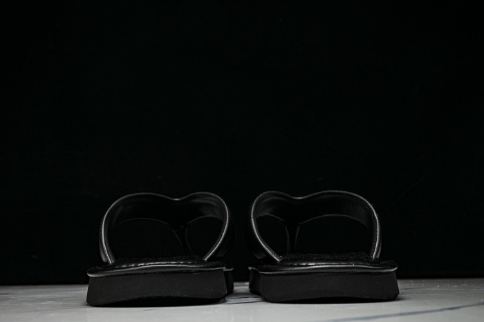 1*V SLIPPERS 11V0107-164