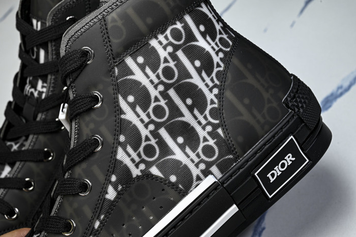 D10R B23 Sneakers DR1256-5603