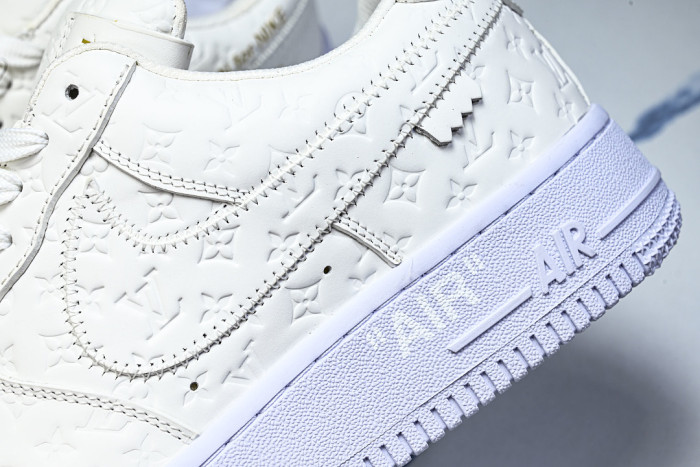 1V X Nike Air Force 11V0425-546