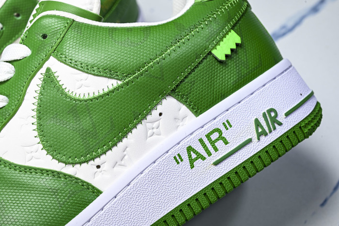 1V X Nike Air Force 11V0425-549
