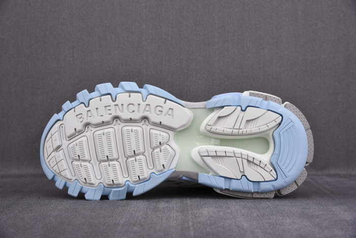 blcg track.2 white light blue 568615-w2gn3-9045