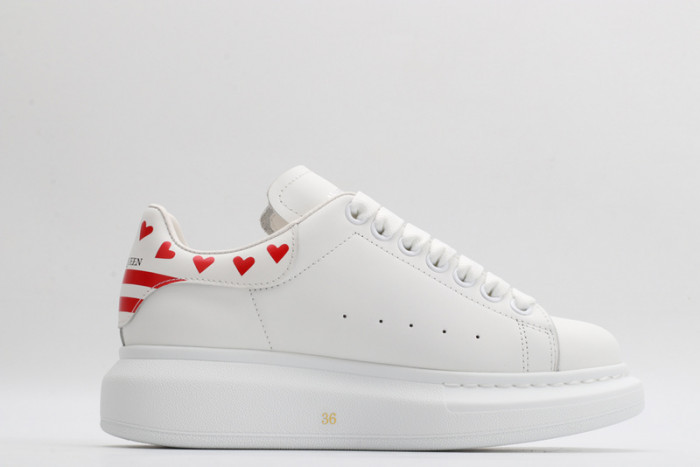 A1exa*der Mcqv*en SNEAKERS