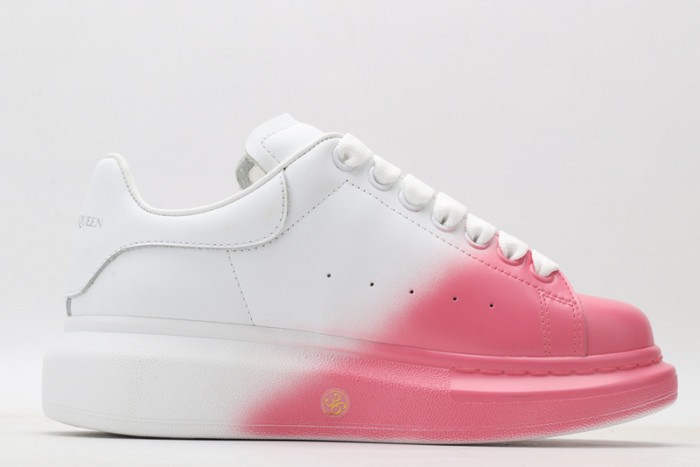 A1exa*der Mcqv*en SNEAKERS