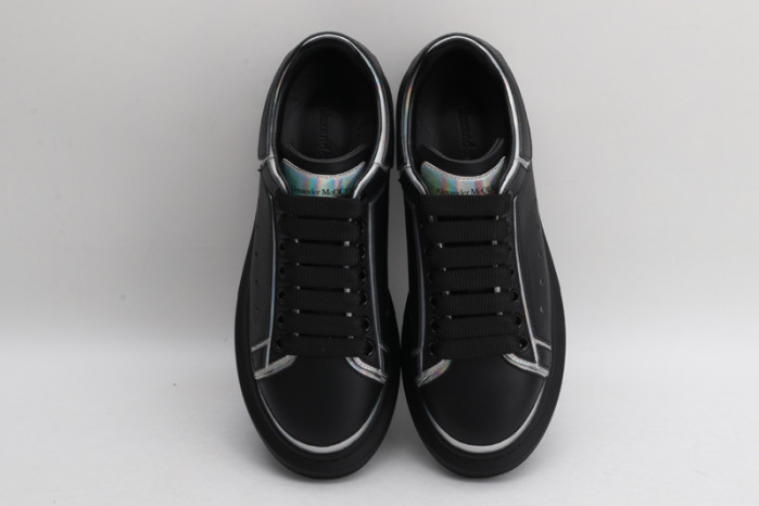 A1exa*der Mcqv*en SNEAKERS