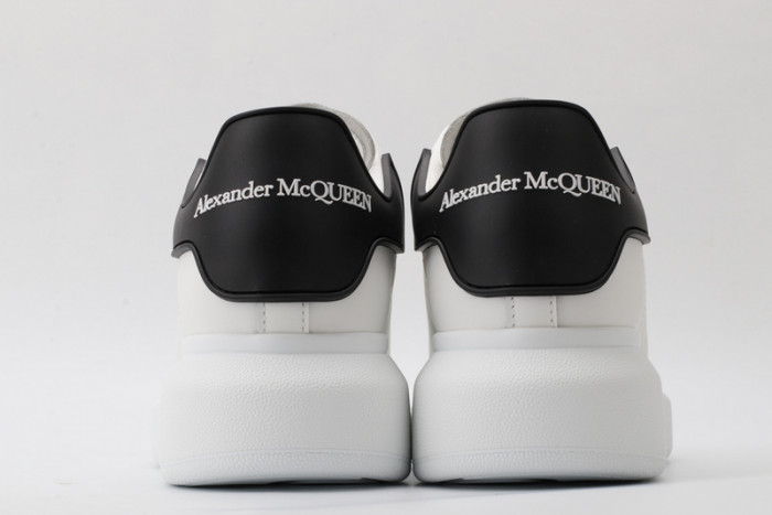 A1exa*der Mcqv*en SNEAKERS MC5563-029