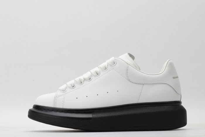A1exa*der Mcqv*en SNEAKERS MC5563-041