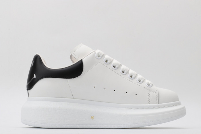 A1exa*der Mcqv*en SNEAKERS MC5563-055