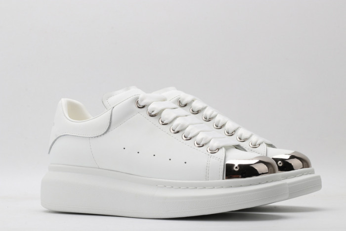 A1exa*der Mcqv*en SNEAKERS MC5563-057