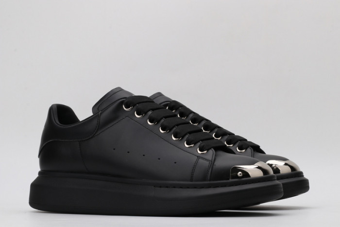 A1exa*der Mcqv*en SNEAKERS MC5563-059