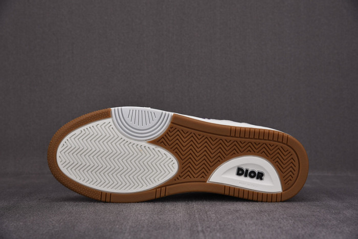 d10r b27 sneakers
